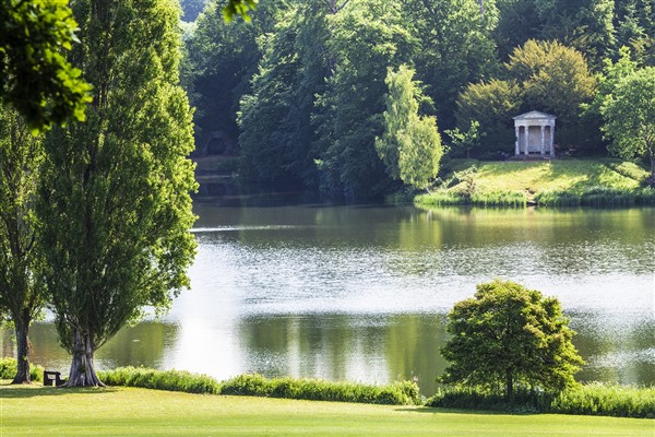Bowood LAKE