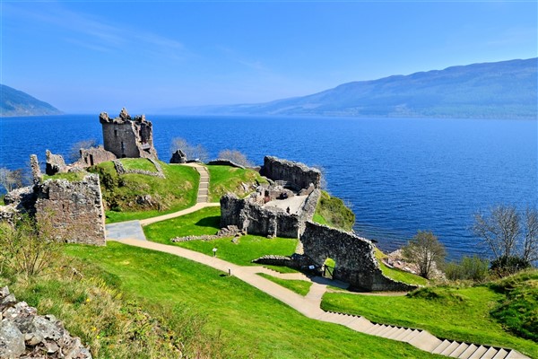 Castle Urquhart & Loch Ness