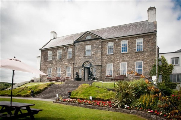 Falls Hotel 