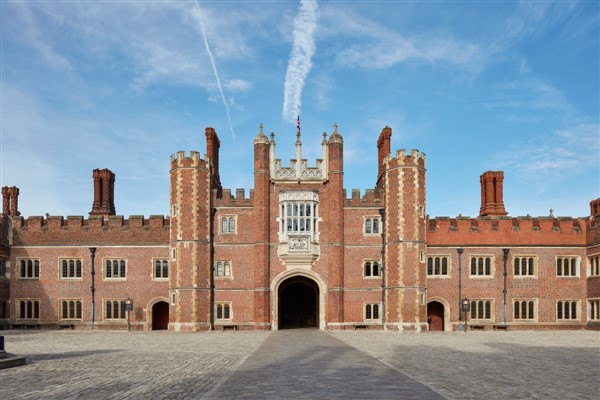 Hampton Court Palace (c) Historic Royal Palaces