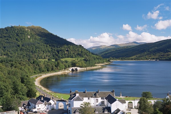 Inverary Loch Fyne (c) Visit Scotland Paul Tomkins