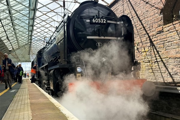 Saphos Train
