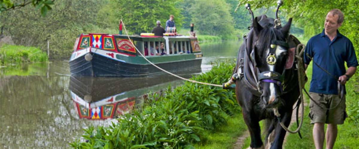 Kennet & Avon Canal Horse Drawn Barge